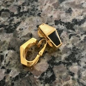GIVENCHY Vintage Clip On earrings (signed)